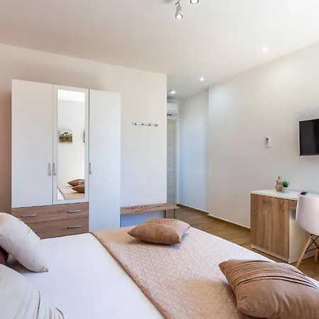 Stunning In With Wifi Valbandon