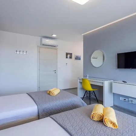 Stunning In With Wifi Valbandon