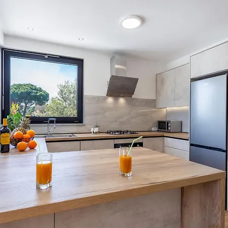 Stunning In With Wifi Holiday home