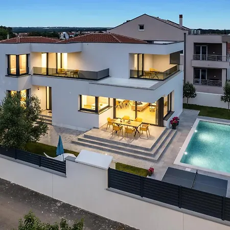 Stunning In With Wifi Ferienhaus